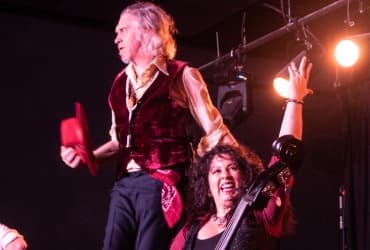 Squirrel Nut Zippers